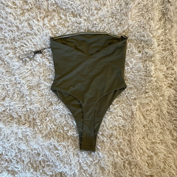 Myra Swim Miry One-Piece Swimsuit - Army - Small - NWT - Picture 5 of 6